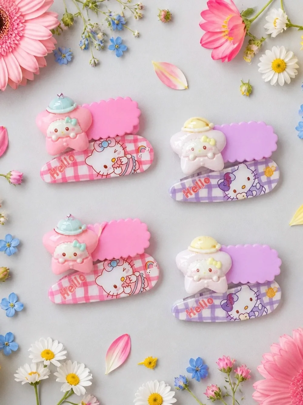 NWT Set of 4 Hello Kitty Child Size Hair Clips Barretts Pink & Purple